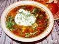 Borsch dell'Ucraina meridionale con ciambelle