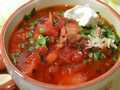 Borsch rojo con costillas de cerdo en olla a presión Oursson