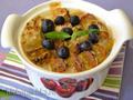 Porridge di farina d'avena con crosta di banana dolce sotto la griglia