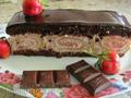 Torta - plyatsok Cioccolato con una nota di fragola