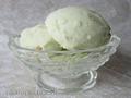 Ice cream Avocado and white chocolate