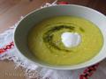 Zuppa di mais dolce con ricotta e olio al basilico