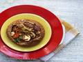 Gediunstet Schweinefleisch in Bier - Braised pork with vegetables in beer (bread plate)