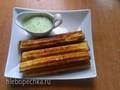 Churros de requesón con salsa de yogur