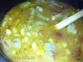 Sopa de frijoles con piel