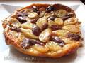 Tart Taten với chuối và chà là