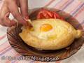 Khachapuri liền kề (một lựa chọn khác trong công chúa làm bánh pizza)