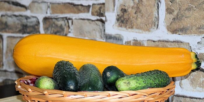 Green and yellow vegetables