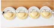 Dumplings and dumplings mold