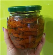 Pomodori secchi al forno in olio profumato (cottura e conserve)