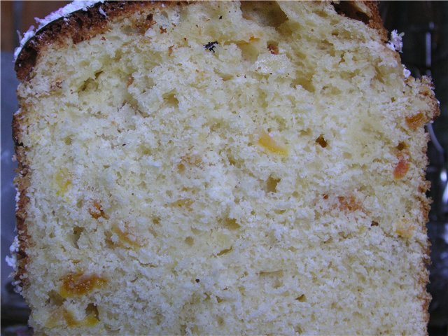 Easter cake with dried apricots