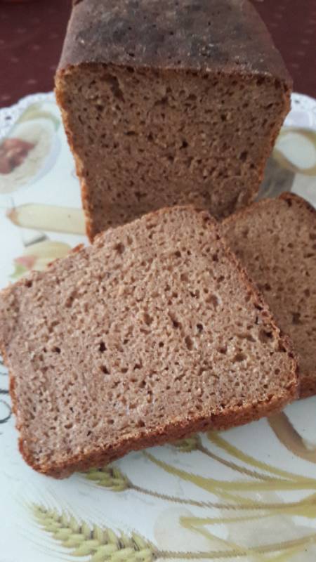 Rogge-tarwebrood voor elke dag