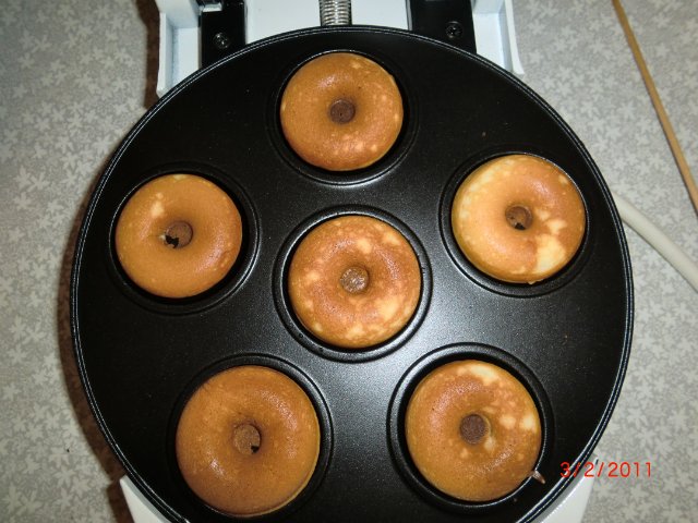 Donut maker