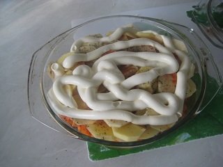 หม้อปรุงอาหารมันฝรั่งกับเห็ด