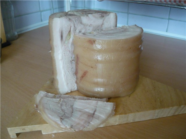 Homemade ham (collection of recipes for ham mills)