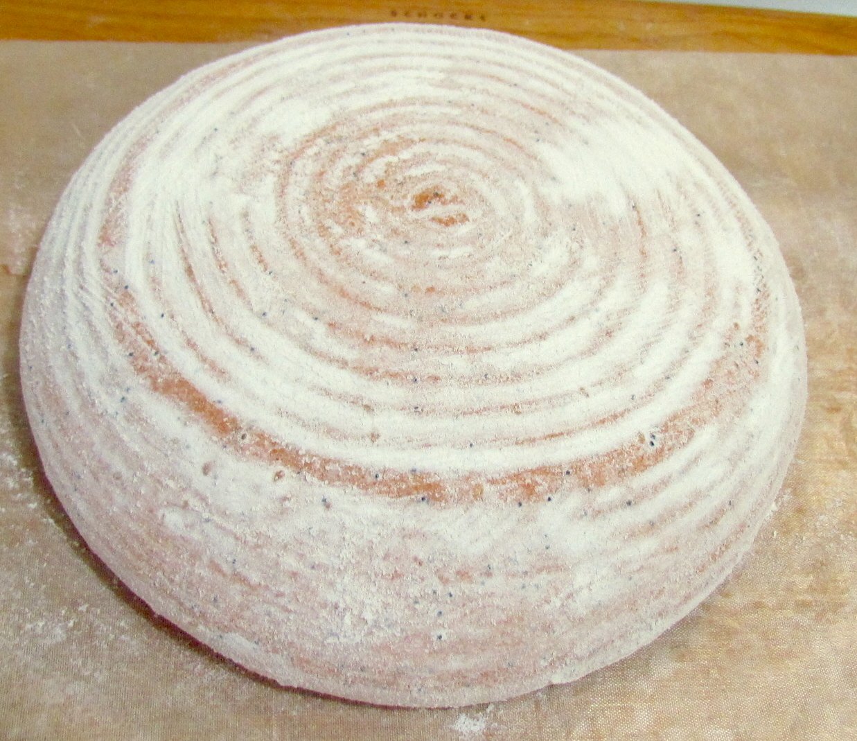 Zuurdesem pompoenbrood in de oven