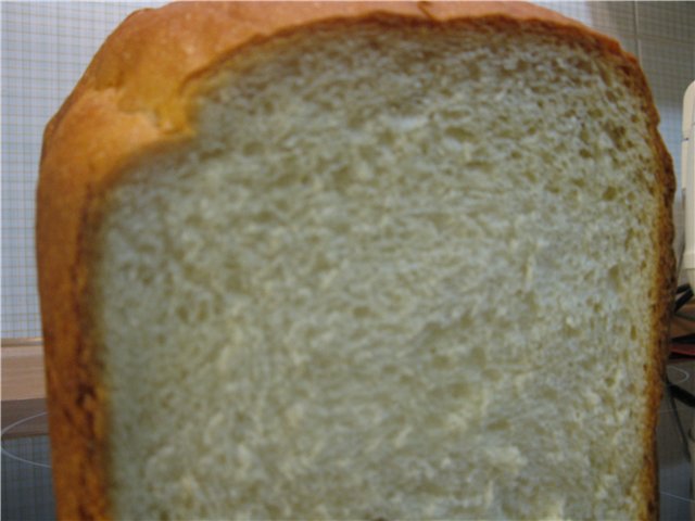 Wheat bread Mag-atas sa isang gumagawa ng tinapay