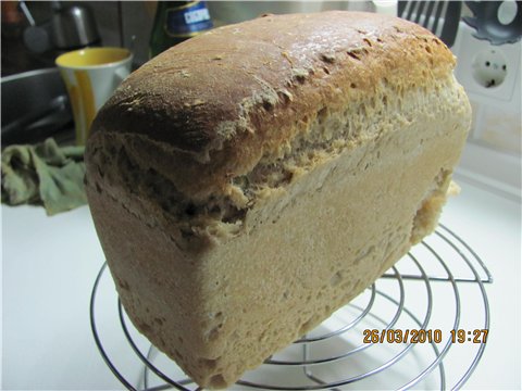 Pan de masa madre en el horno