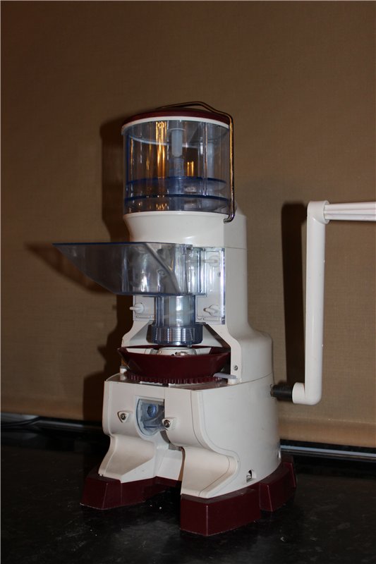 Machine for making dumplings, ravioli