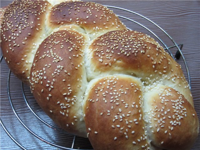 Vlechtwerk van tarwe en aardappelen (challah) (oven)