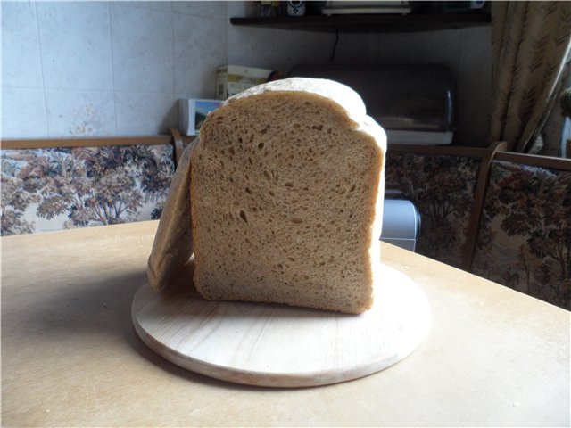 Pane francese a lievitazione naturale in una macchina per il pane