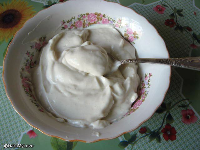 Making mayonnaise