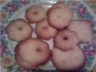 Lemon biscuits with poppy seeds (Tescoma dough press syringe)