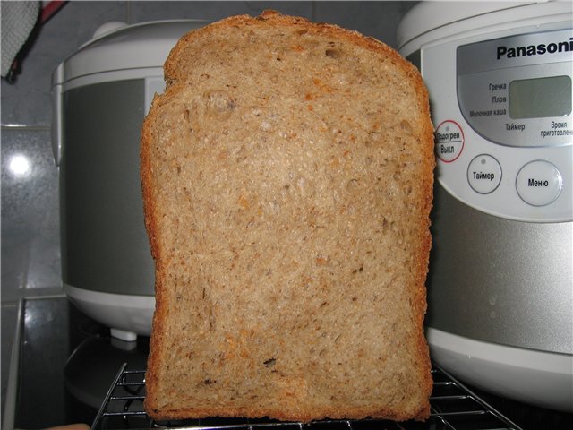 Pan con especias y té