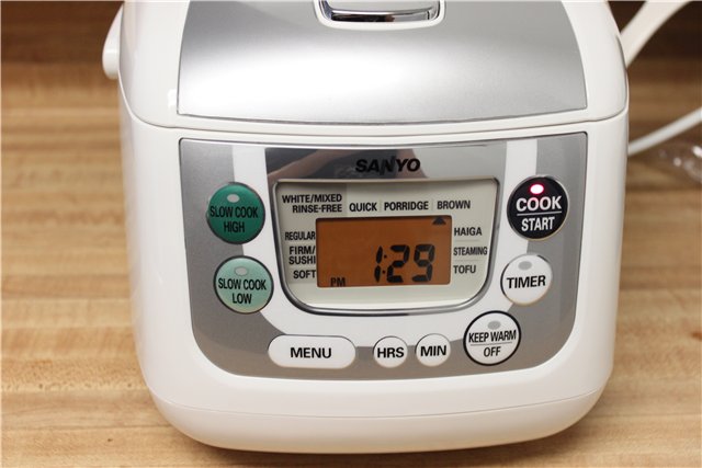 Sharlotka (Sanyo rice cooker)