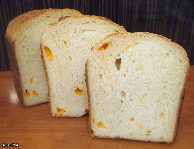 Pane al formaggio con pasta (macchina per il pane)