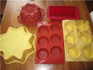 Articoli in silicone (stampi, tappeti, nappe, guanti, ecc.)