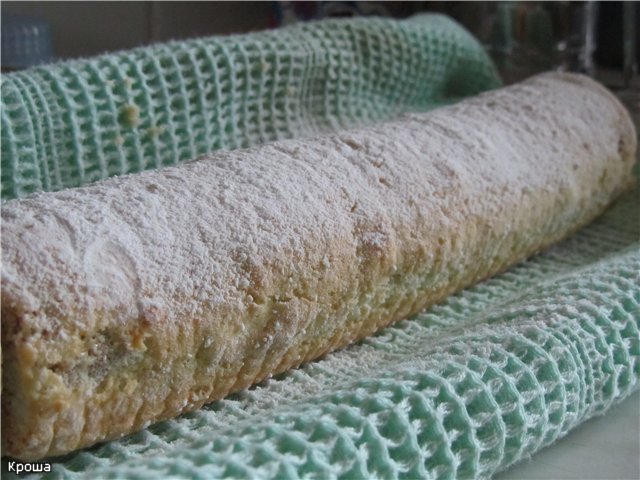 Biscuit roll, baked with filling