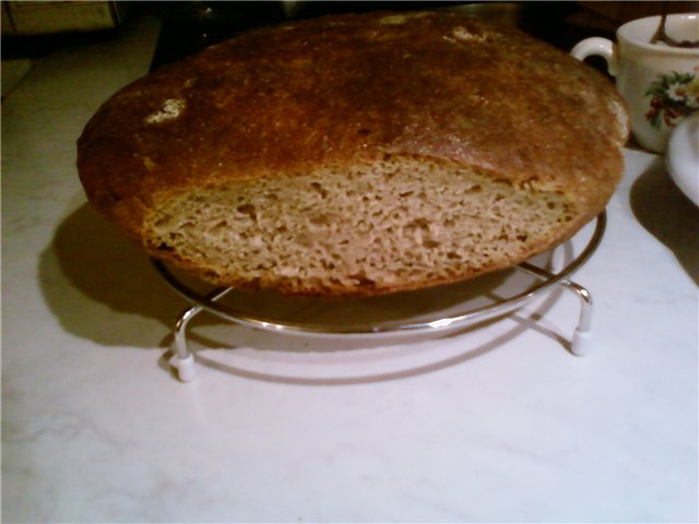 Pan de masa madre en el horno