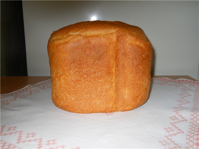 Pan de trigo con miel y requesón (panificadora)