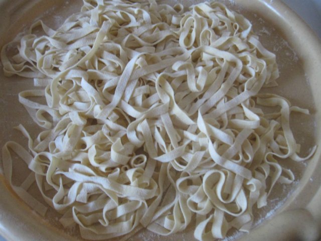 Homemade noodles, ravioli and everything for making them