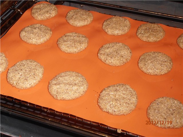 Biscuiti cu fulgi de ovaz cu cafea si coaja de lamaie