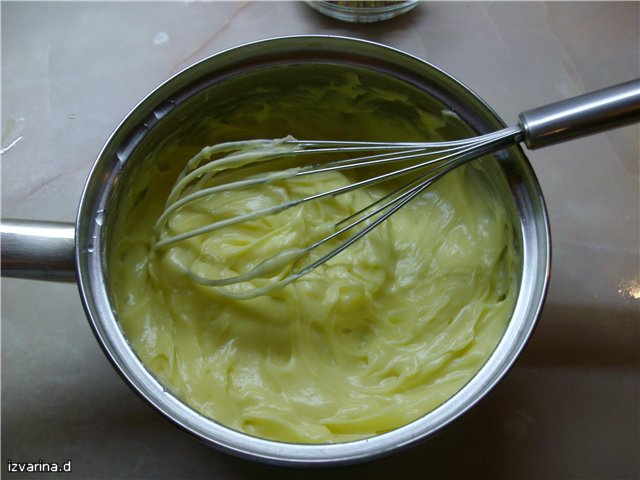 Making mayonnaise