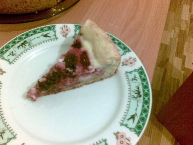 Sour cream pie na may mga blackberry (Panasonic SR-TMH10)