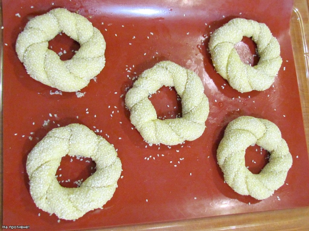 Turkish bagels (Simity)