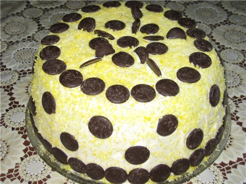 Isang napaka-simpleng honey cake (Aurora multicooker)