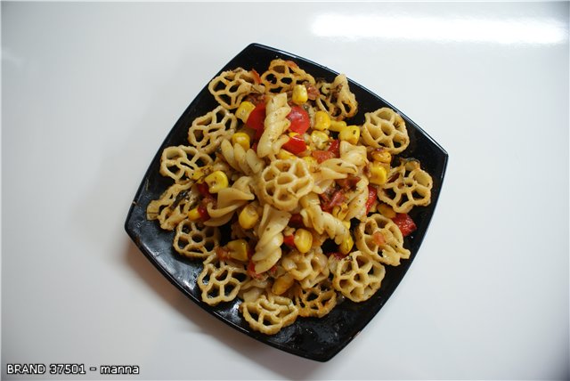 Macaroni flowers with vegetables in a multicooker Brand 37501