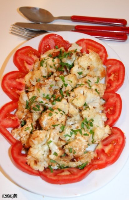 Oven-baked cauliflower