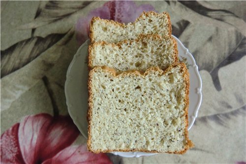 Pane al latte di frumento con farina d'avena in una macchina per il pane