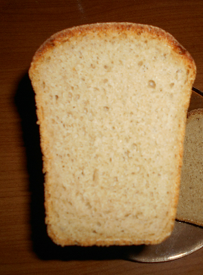 ขนมปังโฮลวีต Sourdough ในเครื่องทำขนมปัง