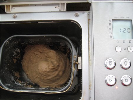 Impastare e cuocere il pane di segale a lievitazione naturale. Master Class.