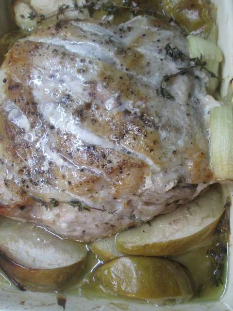 Juicy pork with apples