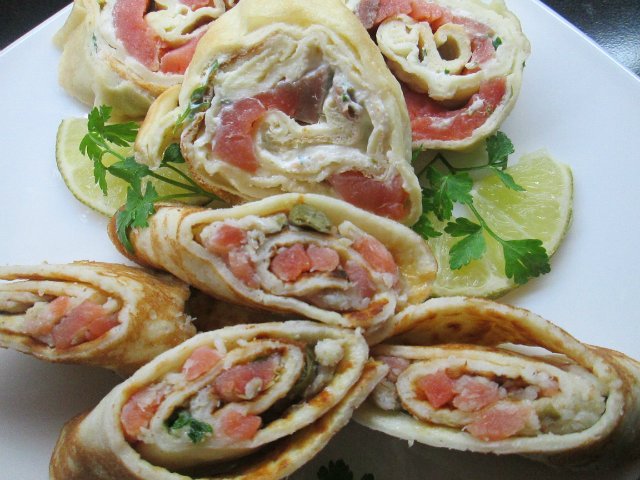 Salmon snack pancake rolls (in 2 versions)