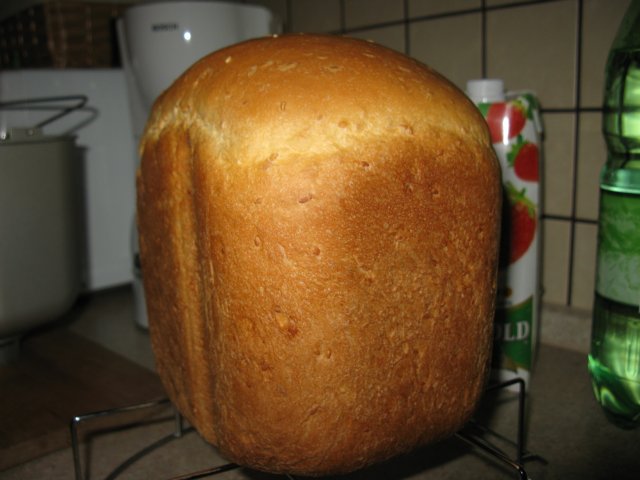 Pan de leche de yogur con semillas de sésamo (panificadora)