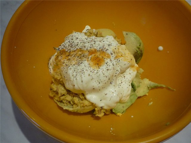 Ensalada de calamar con aderezo picante de coñac