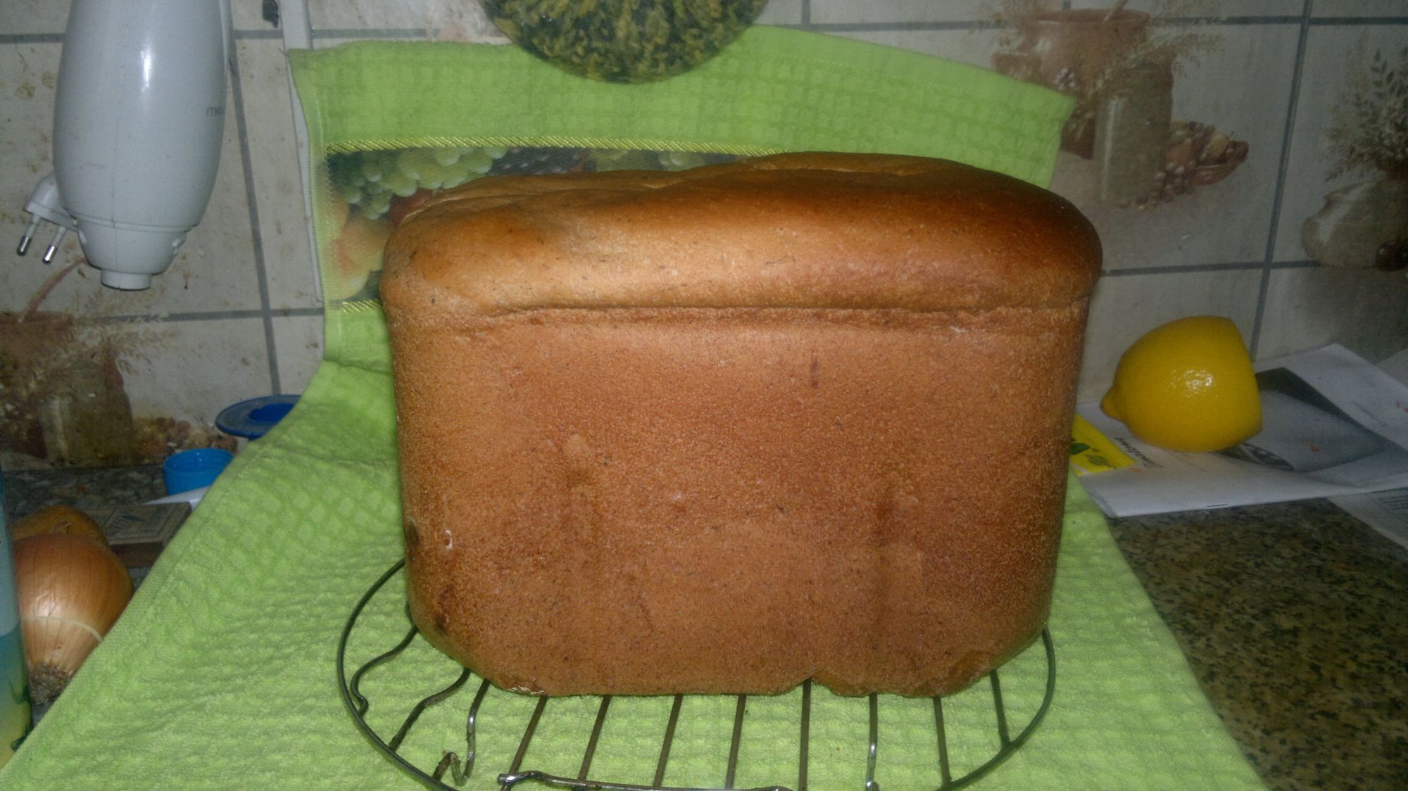 Pane nero con pepe rosso (macchina per il pane)